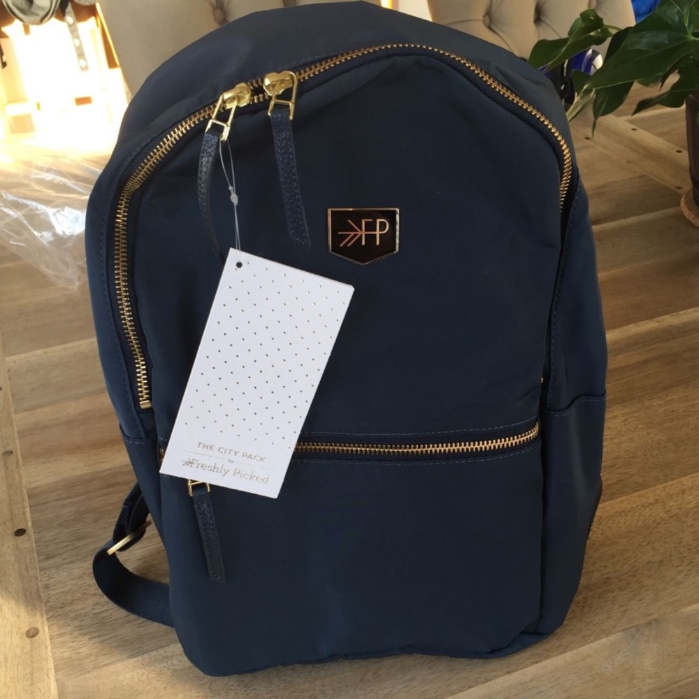 NWT Freshly Picked city pack